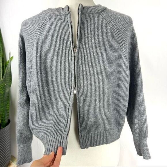 ZARA Womens Small Viscose Knit Crop Gray Sweater Zip In Back - Picture 2 of 12